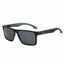 culos de Sol Mormaii BANKS M0050 AGA 01 Preto Lente Cinza Tam 55